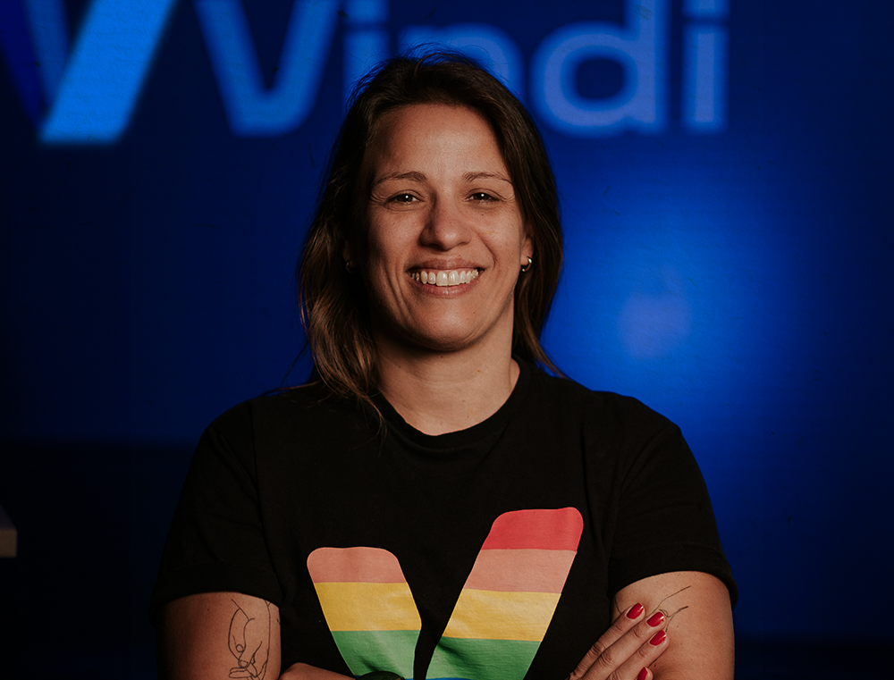 Foto da palestrante e representante da Vind, Camila Aidar